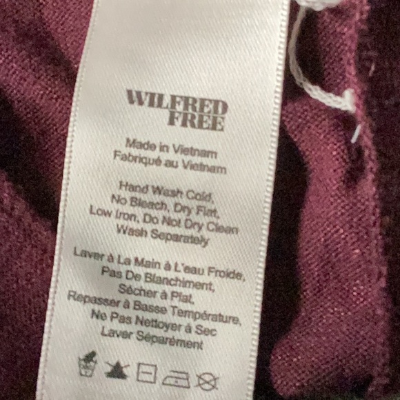 Wilfred Free casual sleeveless top. Great for layering or on its own. - Picture 5 of 9